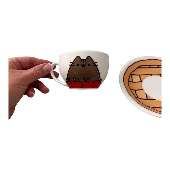 Pusheen The Cat Limited Edition Apple Pie Tea / Coffee Cup and Saucer - Picture 5 of 8